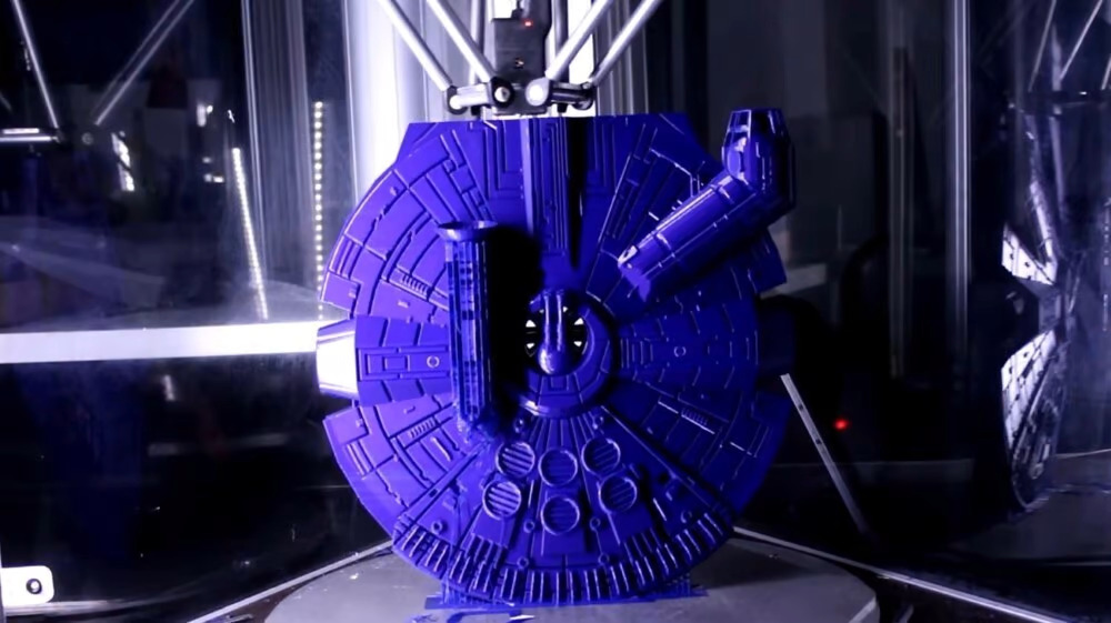 Крупный 3D-принтер